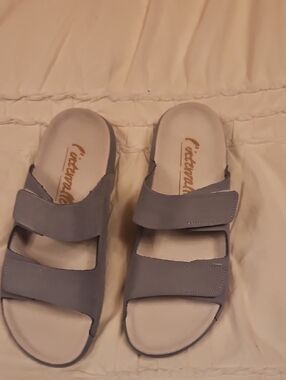 Comfort Slide Sandals in Gray by Lintervalle